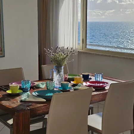 Azzurra Vista Mozzafiato بيت للعطل *