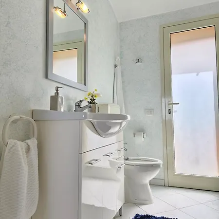 Azzurra Vista Mozzafiato *